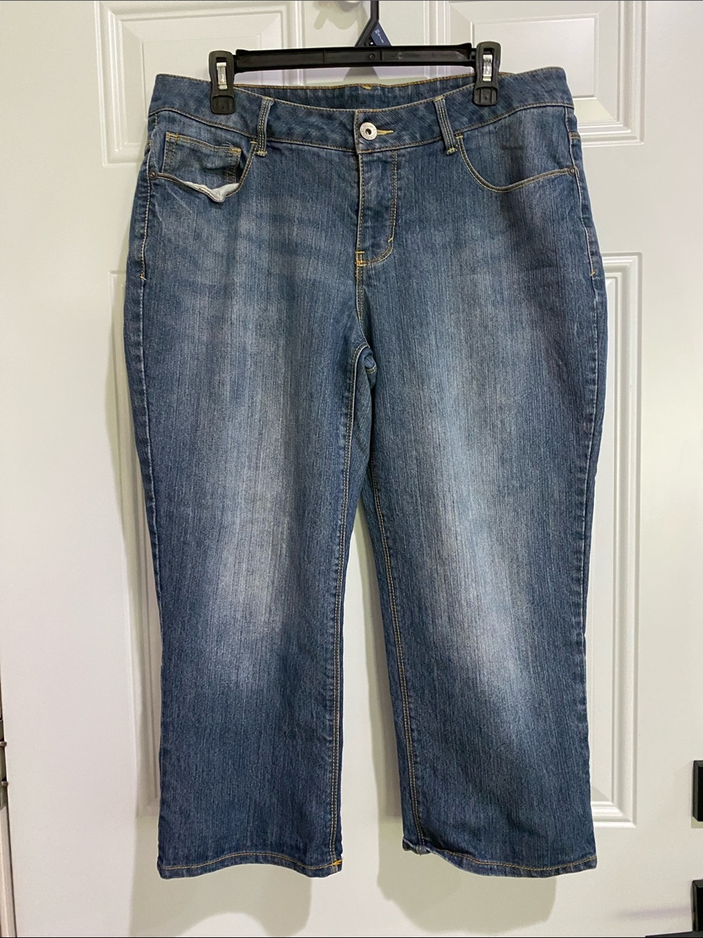 Faded Glory Women's Blue Cropped Denim Jeans